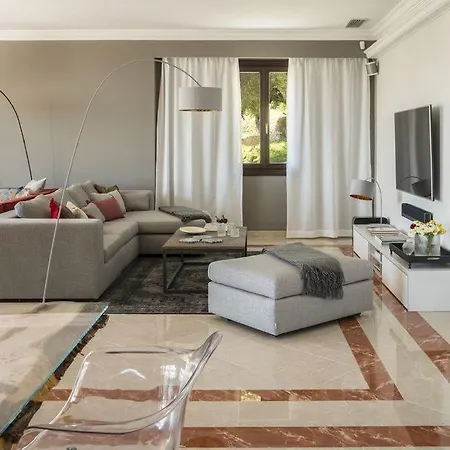 Villa Luxury With Sea View And A Private Swimming Pool *