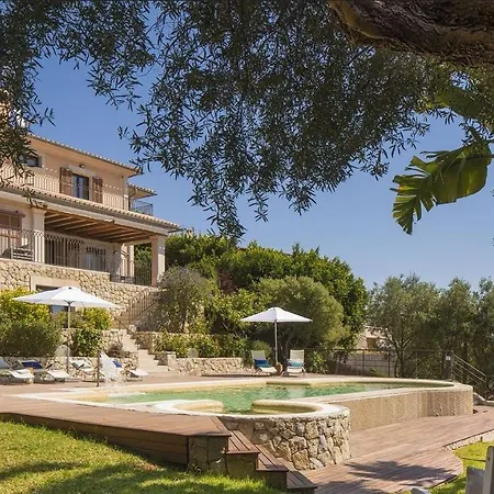Luxury With Sea View And A Private Swimming Pool